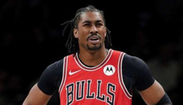 公牛裁掉艾维 宗教言论与自杀经历引发争议