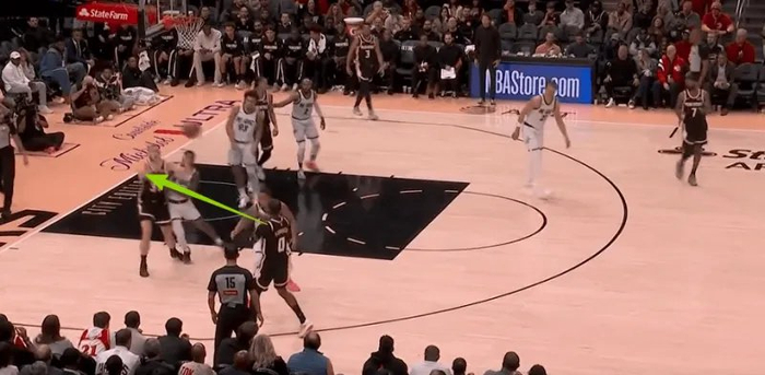 亚历山大-沃克老鹰首季数据爆发领跑进步榜单