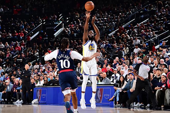 勇士逆转快船晋级季后赛附加赛第二轮 追梦格林