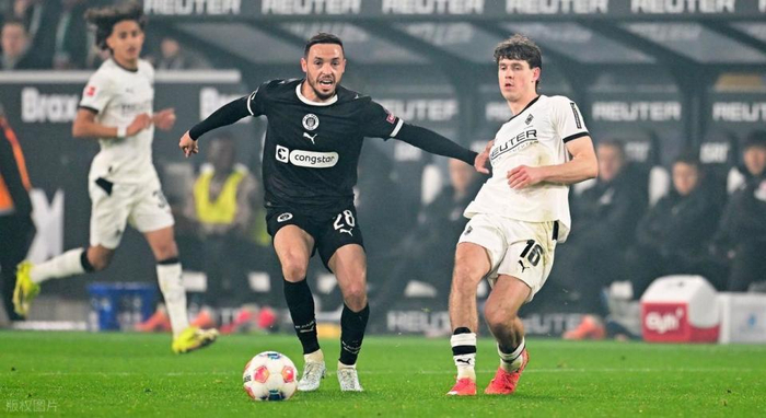 门兴主场2-0力克圣保利积分攀升保级压力暂缓